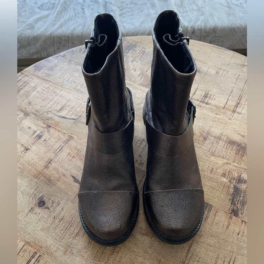 Kenneth Cole Reaction Bronze Moto Boots - Picture 3 of 9